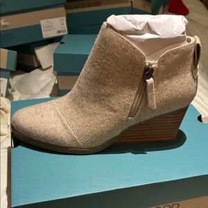 Toms Beige Ankle Booties